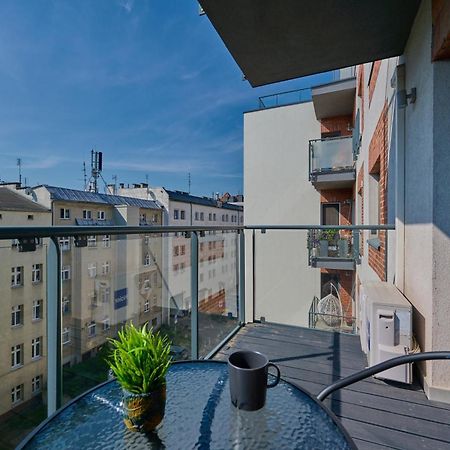 Stylish Kosciuszki Apartaments Near The Market Square With Free Garage Wroclaw By Noclegi Renters Exteriér fotografie
