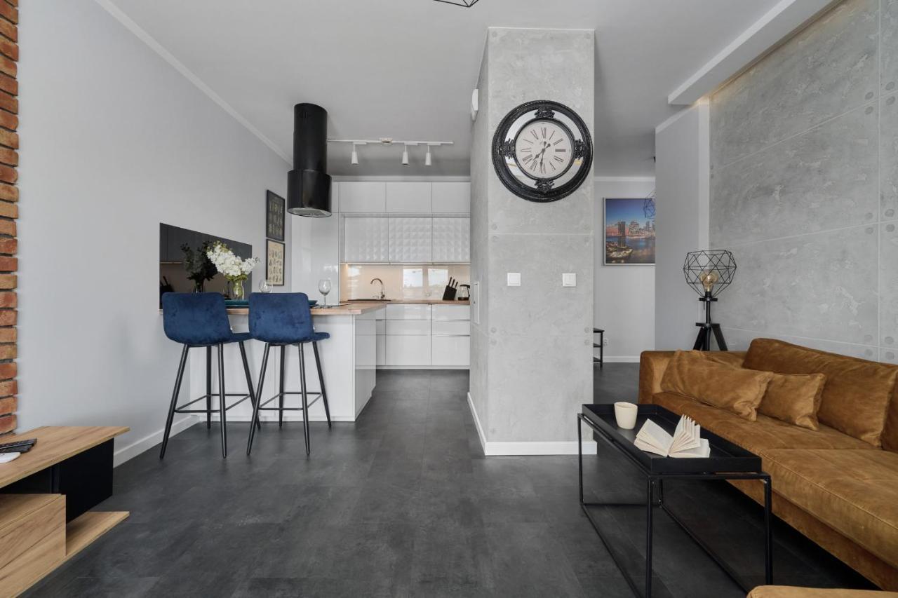 Stylish Kosciuszki Apartaments Near The Market Square With Free Garage Wroclaw By Noclegi Renters Exteriér fotografie