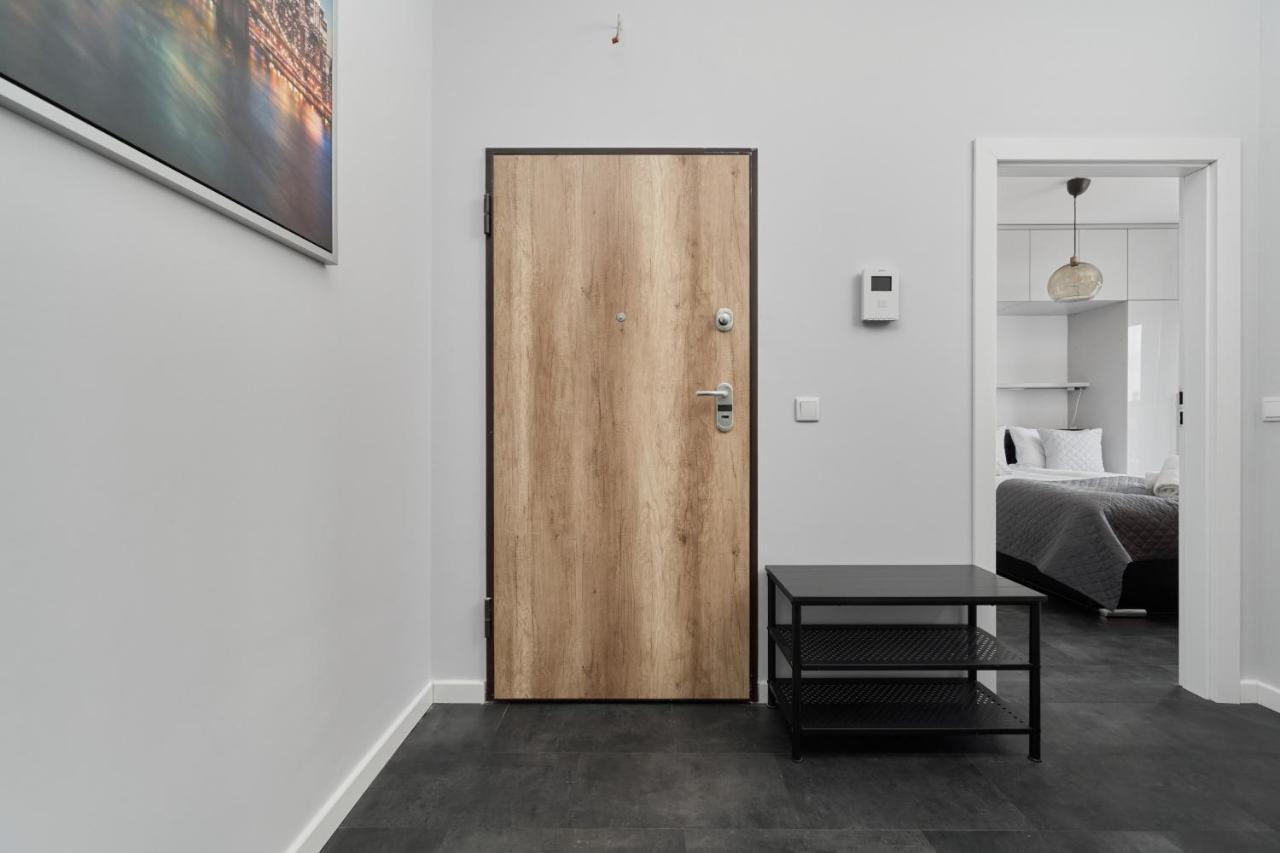Stylish Kosciuszki Apartaments Near The Market Square With Free Garage Wroclaw By Noclegi Renters Exteriér fotografie