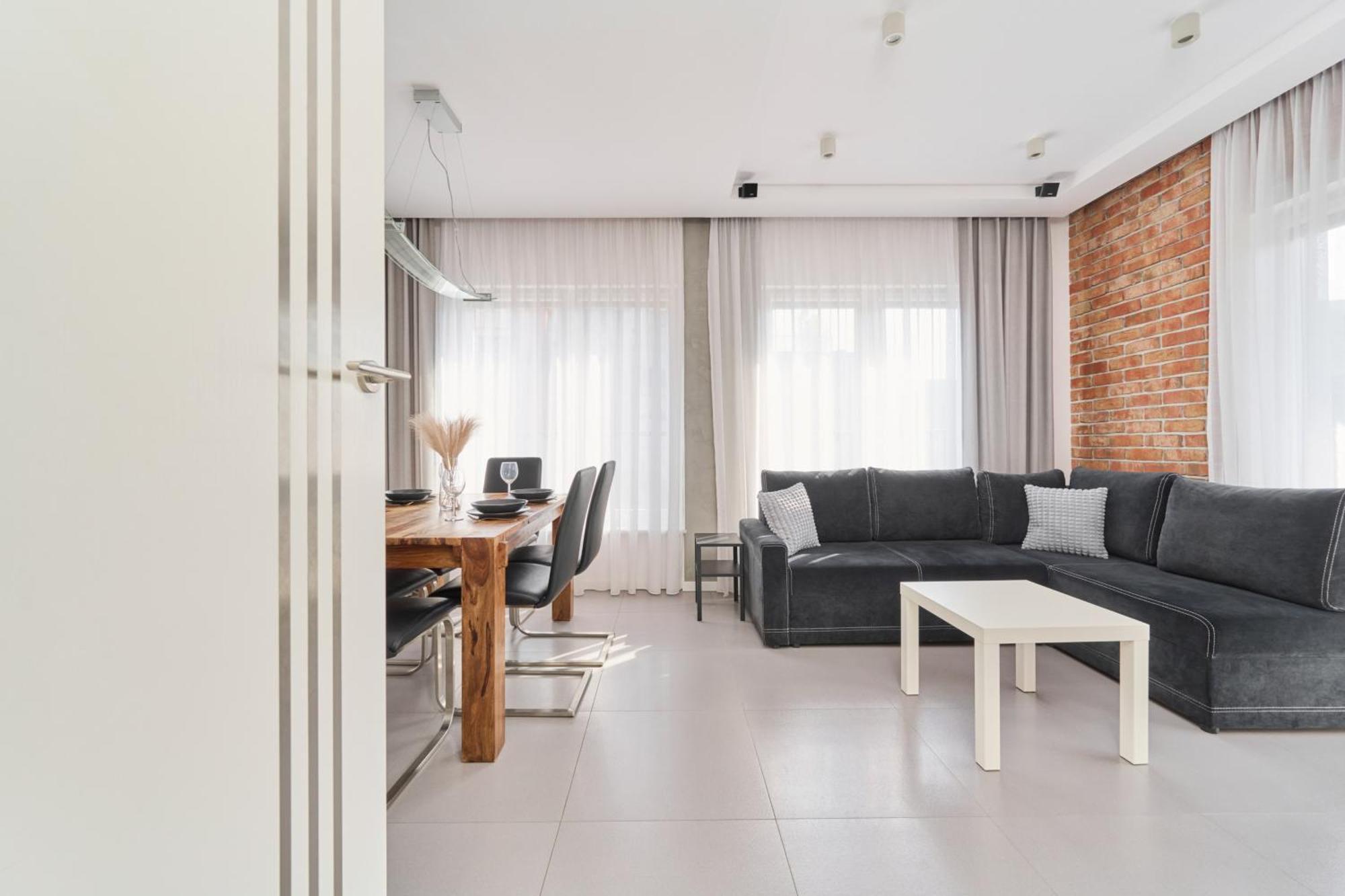 Stylish Kosciuszki Apartaments Near The Market Square With Free Garage Wroclaw By Noclegi Renters Exteriér fotografie