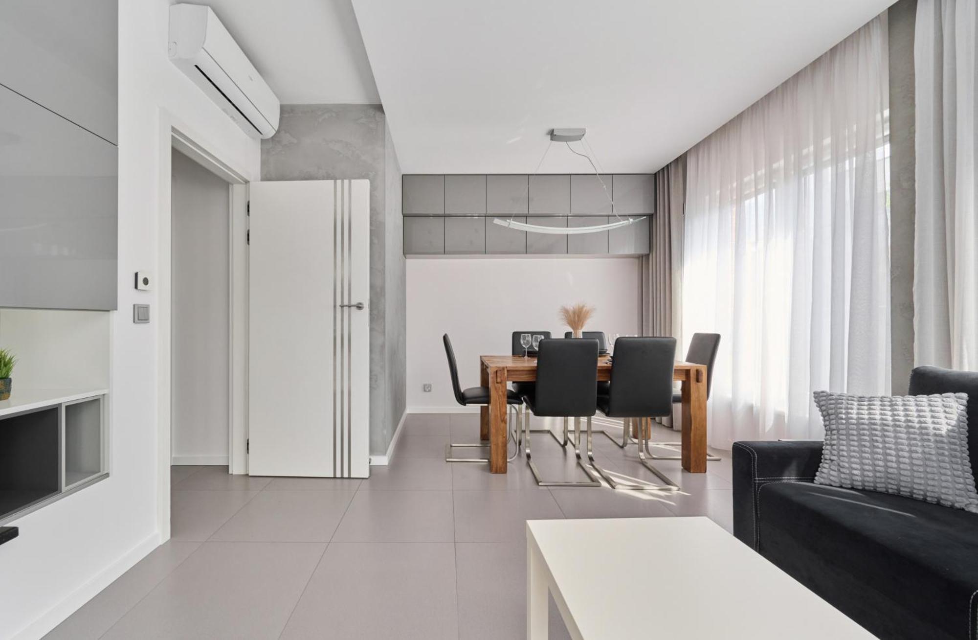 Stylish Kosciuszki Apartaments Near The Market Square With Free Garage Wroclaw By Noclegi Renters Exteriér fotografie