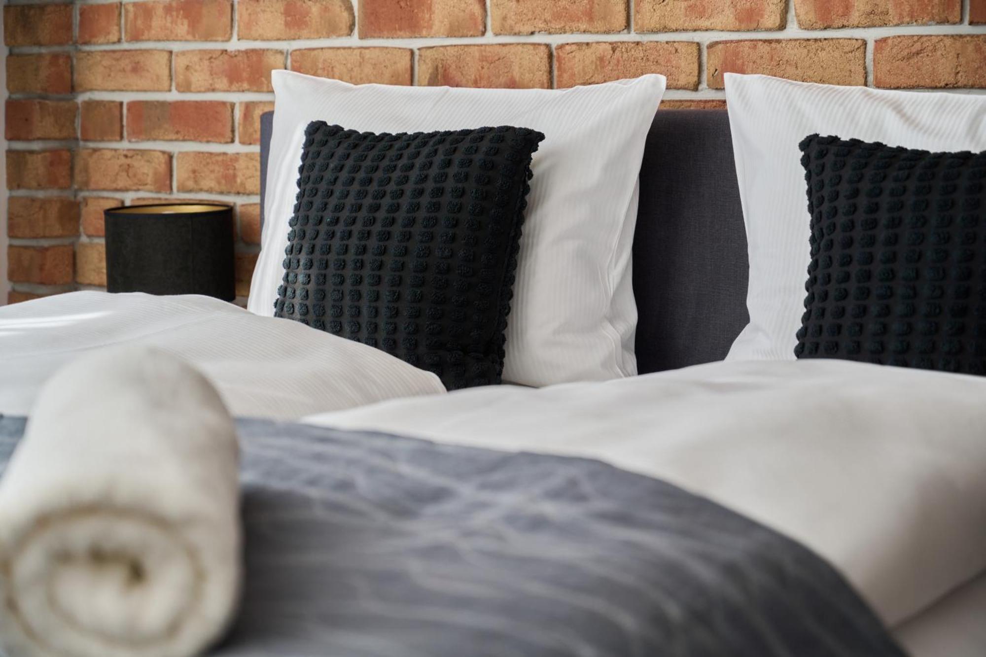 Stylish Kosciuszki Apartaments Near The Market Square With Free Garage Wroclaw By Noclegi Renters Exteriér fotografie