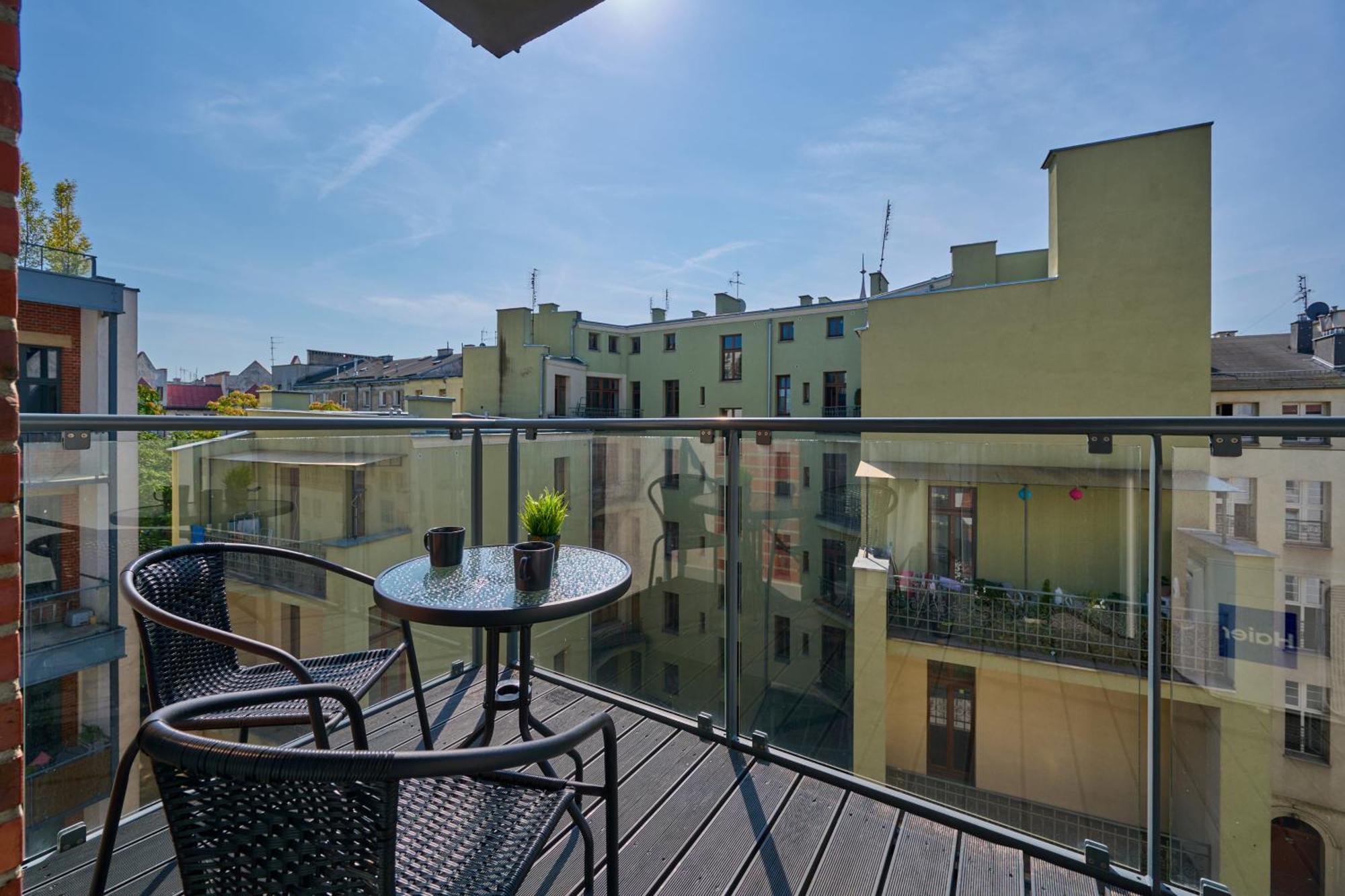 Stylish Kosciuszki Apartaments Near The Market Square With Free Garage Wroclaw By Noclegi Renters Exteriér fotografie