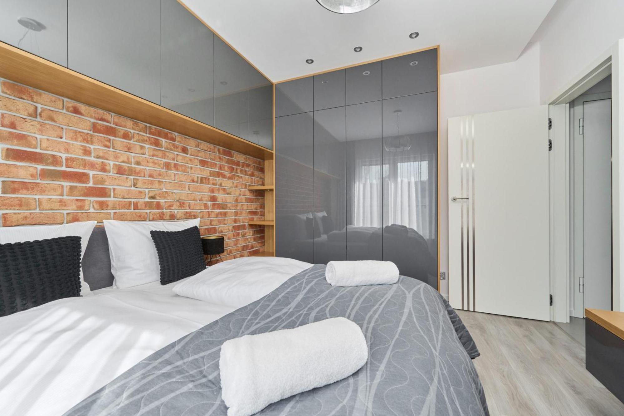 Stylish Kosciuszki Apartaments Near The Market Square With Free Garage Wroclaw By Noclegi Renters Exteriér fotografie